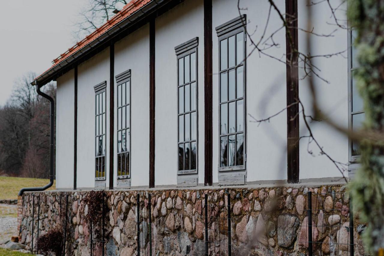 Piena Muiza - Berghof Hotel & Spa Sieksate Extérieur photo