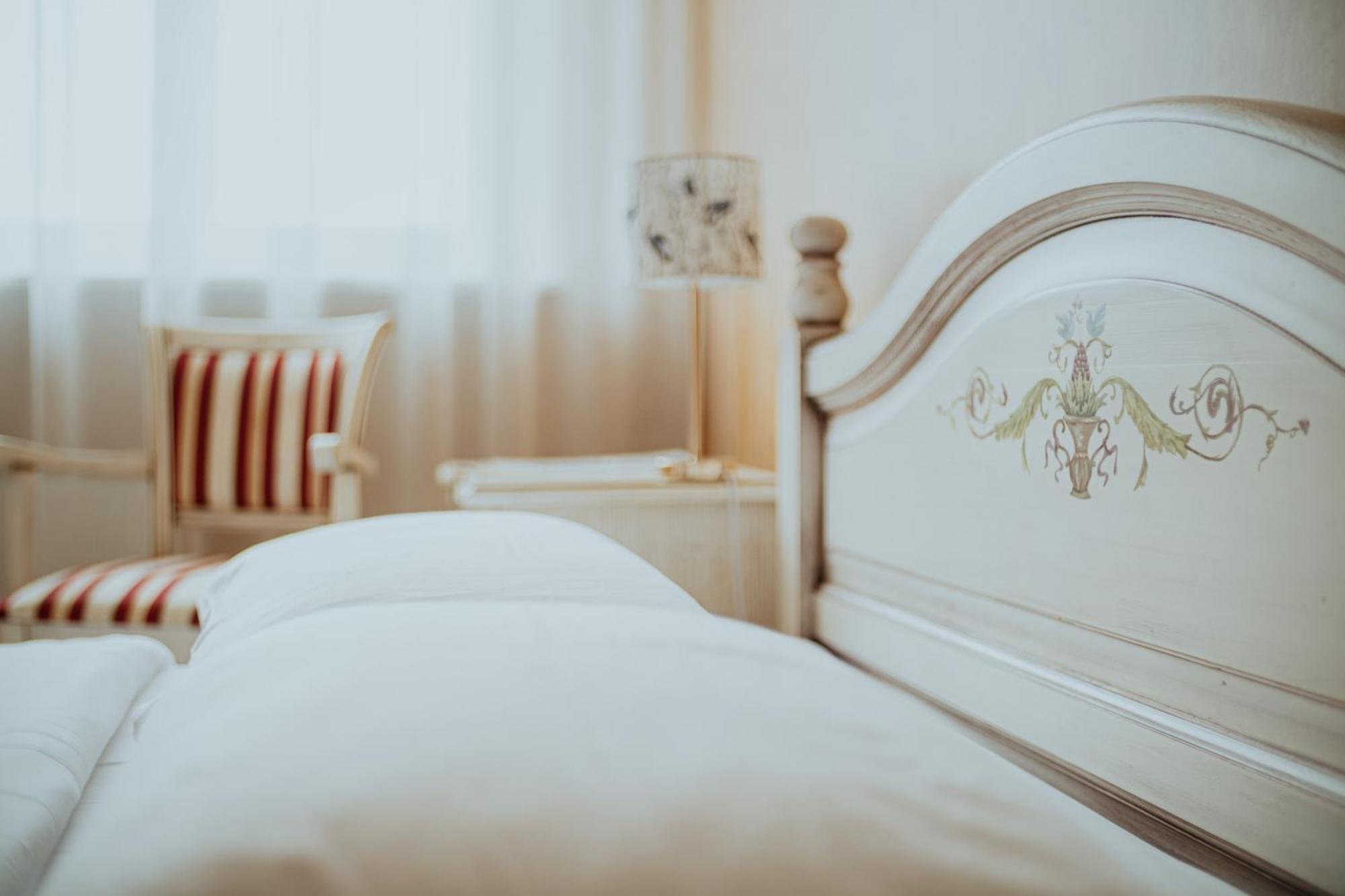 Piena Muiza - Berghof Hotel & Spa Sieksate Chambre photo